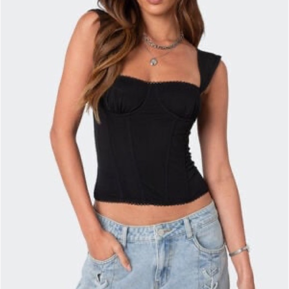 Edikted Tops - Black Crop Top Edikted